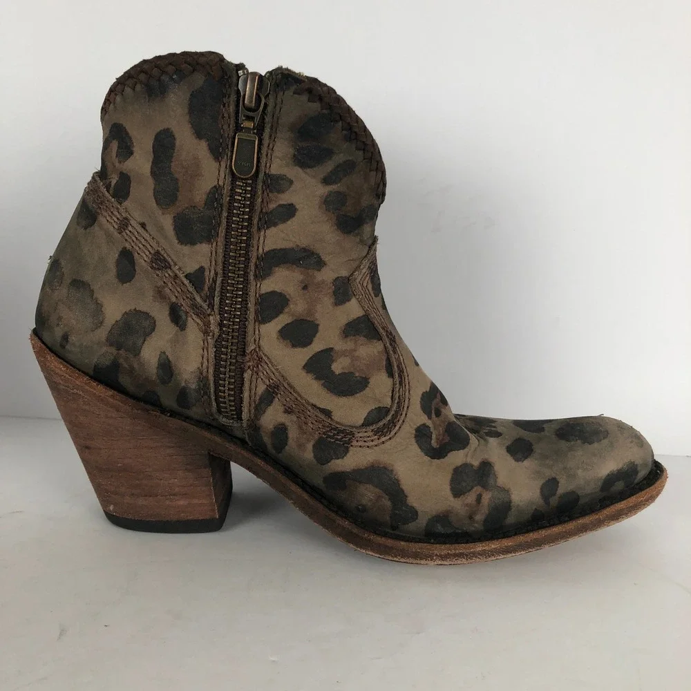 LIBERTY BLACK Leopard Print Fringe Western Ankle Boots Sz 7 Brown Leather Boho